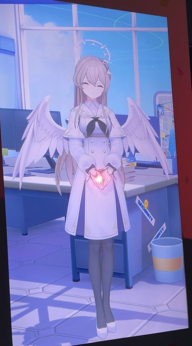 gisuta_sunshine's tweet image. ほんまにごめんナギちゃん

ステージの照明の反射で「お腹に命が宿っています」みたいな感じになってて笑っちゃった…