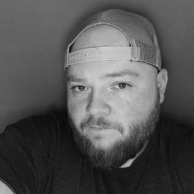 ᗩᗩᖇOᑎ tweet media