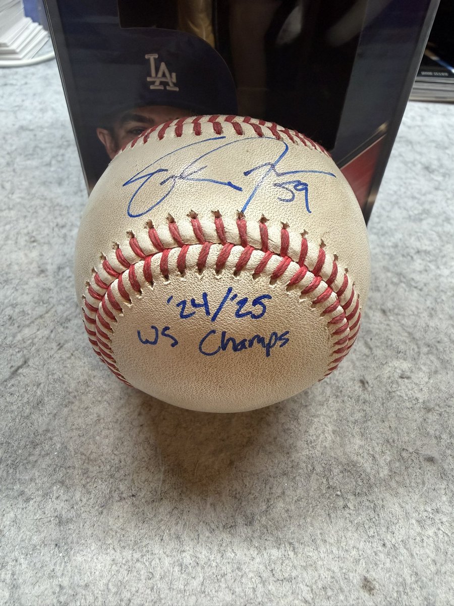 Mo City Cards tweet media