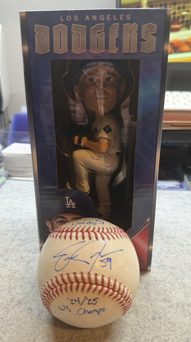 Mo City Cards tweet media