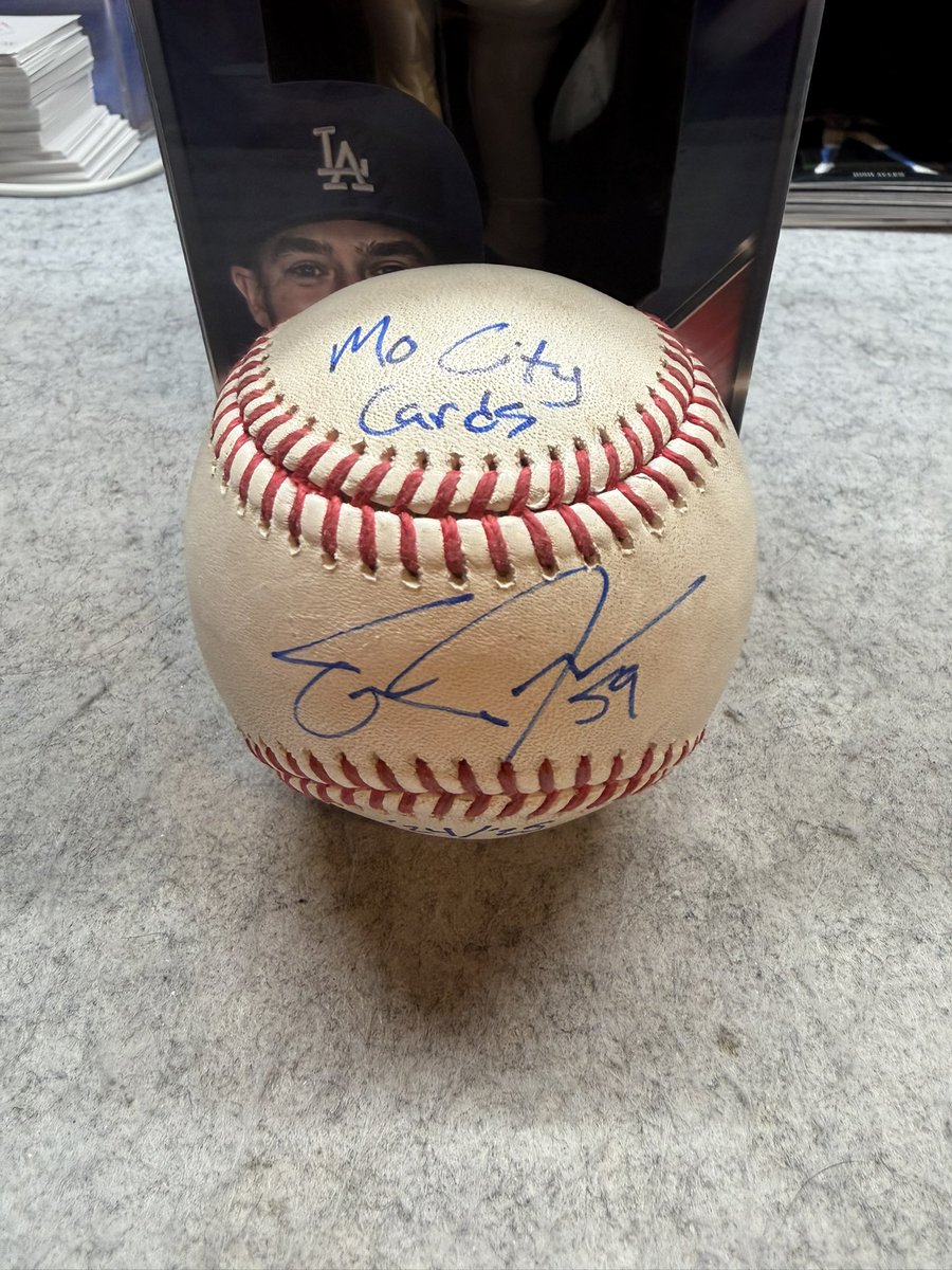 Mo City Cards tweet media