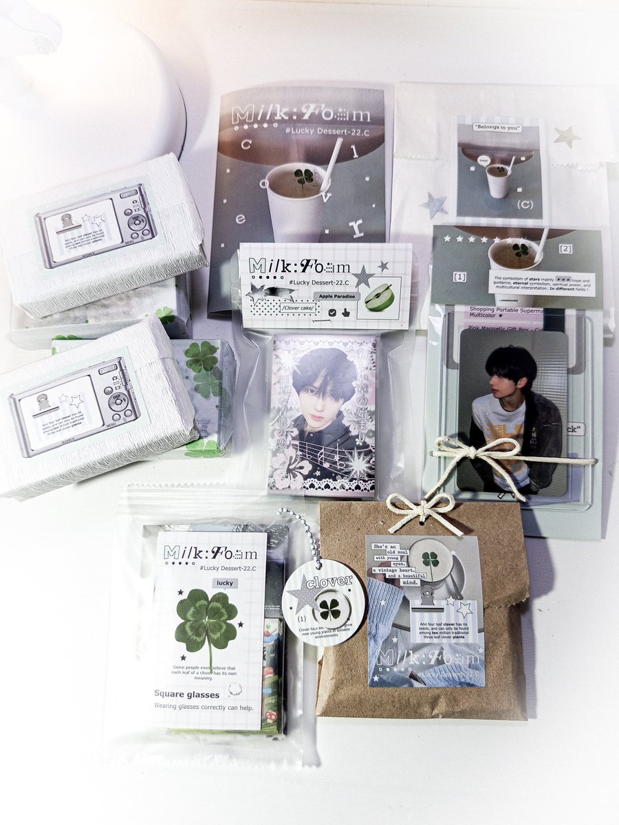 solelysunwon's tweet image. tuwang tuwa na ko mag-pack 🍀