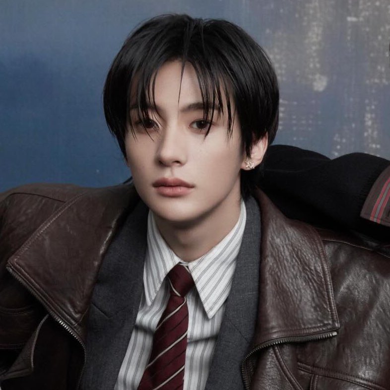 parilynn_'s tweet image. เขาเหมือนโกลเด้นรีทรีฟเวอร์ และเขาก็หล่อมาก