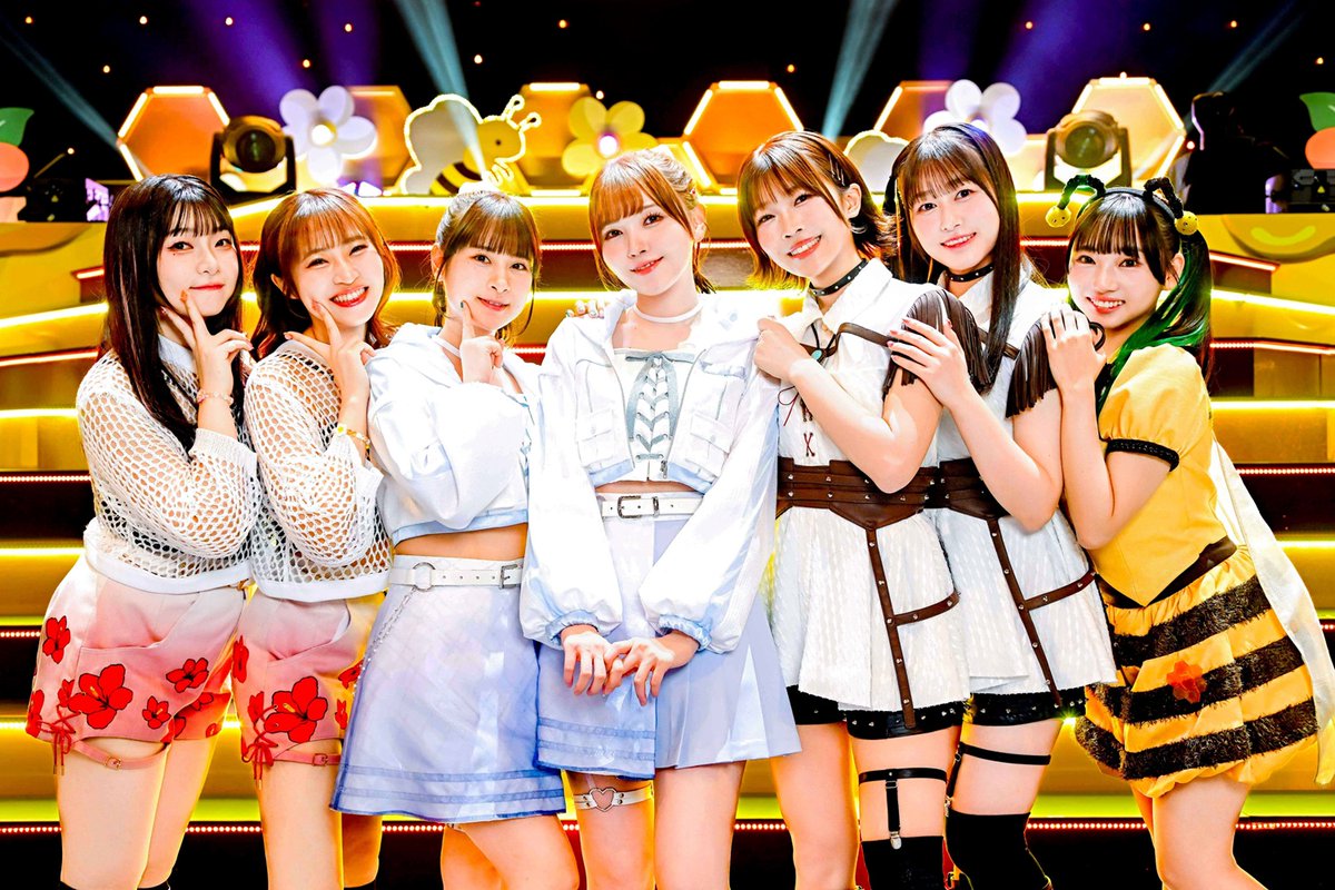 Nijigaku_movie's tweet image. 🌈#虹ブンブンビー_day2🌈
FLOWER MUSIC LIVE『Boooooom Boooooom Bee!!』DAY.2公演にご参加いただいたミツバチの皆様、ありがとうございました！

あなたがいれば、ニジガクのときめきが枯れることはありません！🌈
これからも一緒に夢を見て、ときめきいっぱいの未来に進んでいきましょう✨…