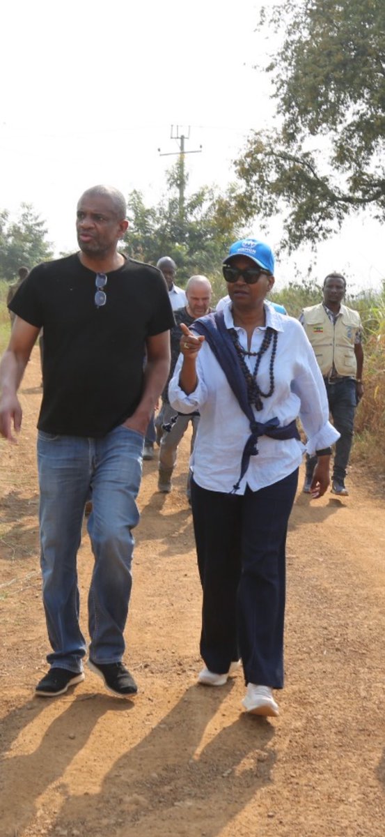 AissatNdiaye's tweet image. Productive joint mission to Itang w/ #Gambella Presidt, ENDF Commander, @RRSEthiopia &amp;amp; @UNICEFEthiopia @WFP_Ethiopia @FAOEthiopia @UNFPAEthiopia @UNEthiopia. We r committed 2 working w/refugees &amp;amp; host communities to encourage shared resources and support peaceful coexistence 🌍💧