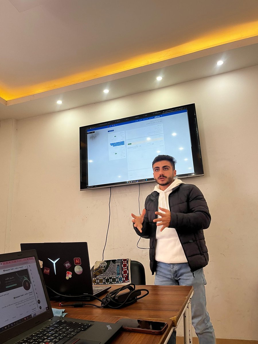 رغد |مصممة جرافيك tweet media