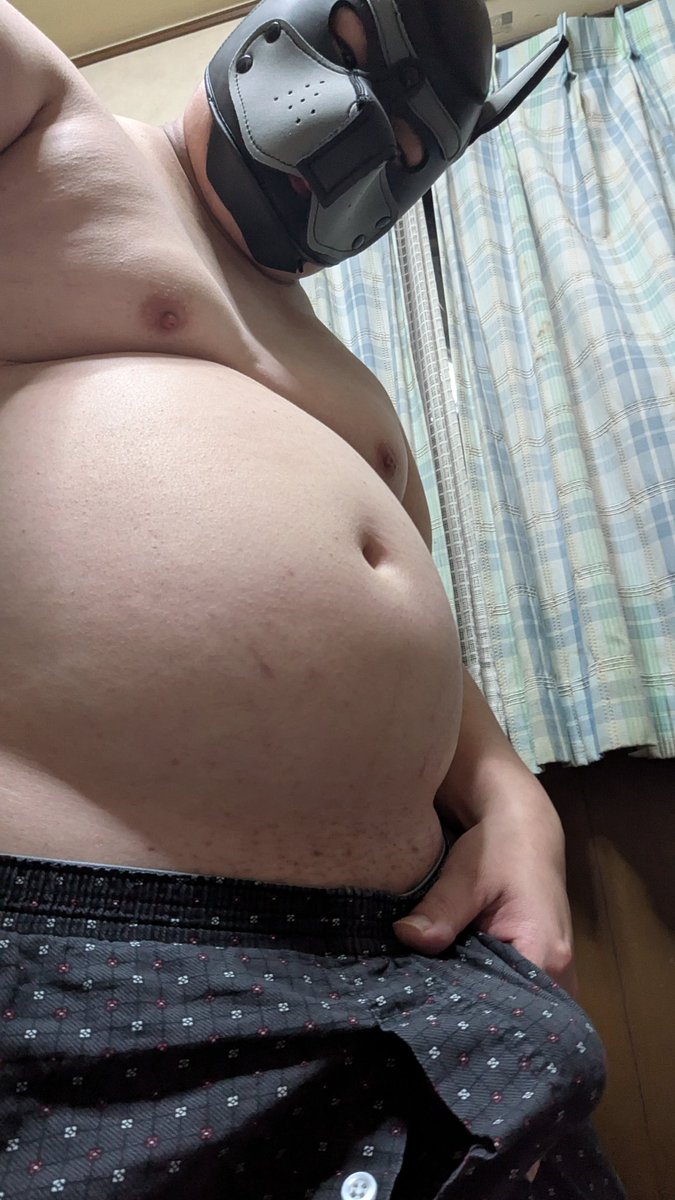 おっきくなっちゃった〜///

しゃぶる？