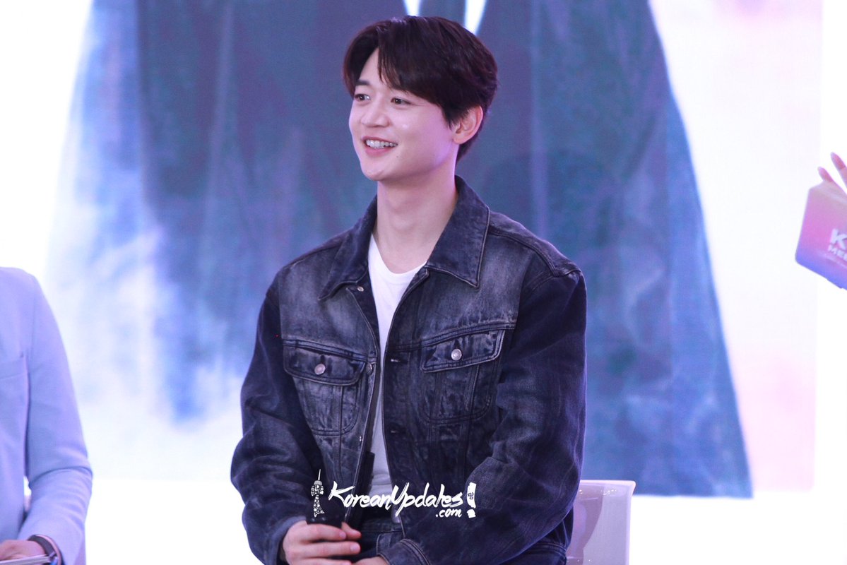 KoreanUpdates's tweet image. #MINHO of SHINee at KOREA 360 Meet &amp;amp; Greet in Jakarta today.

#민호 #KoreanUpdates
