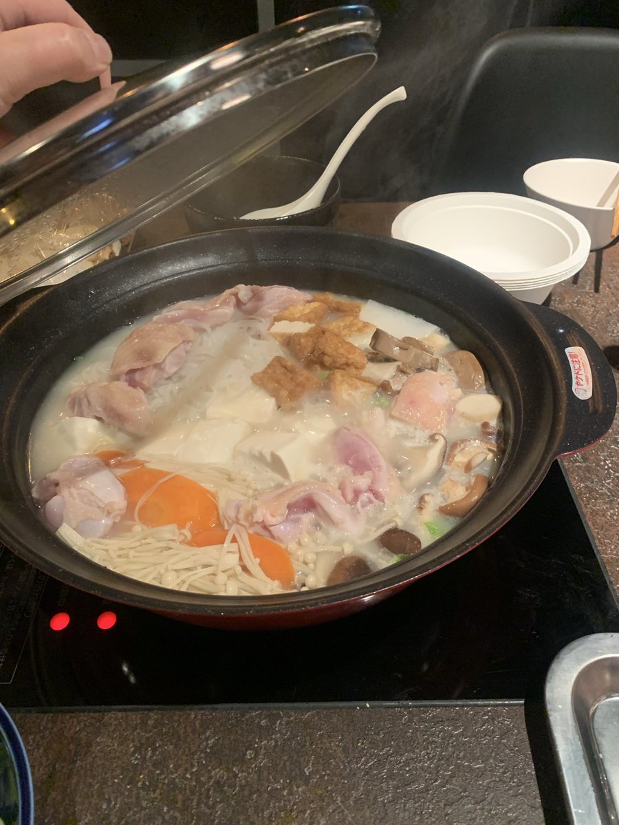 \(* ´ ꒳ ` *)/ﾝﾊﾞｯ

ぐつぐつ🍲