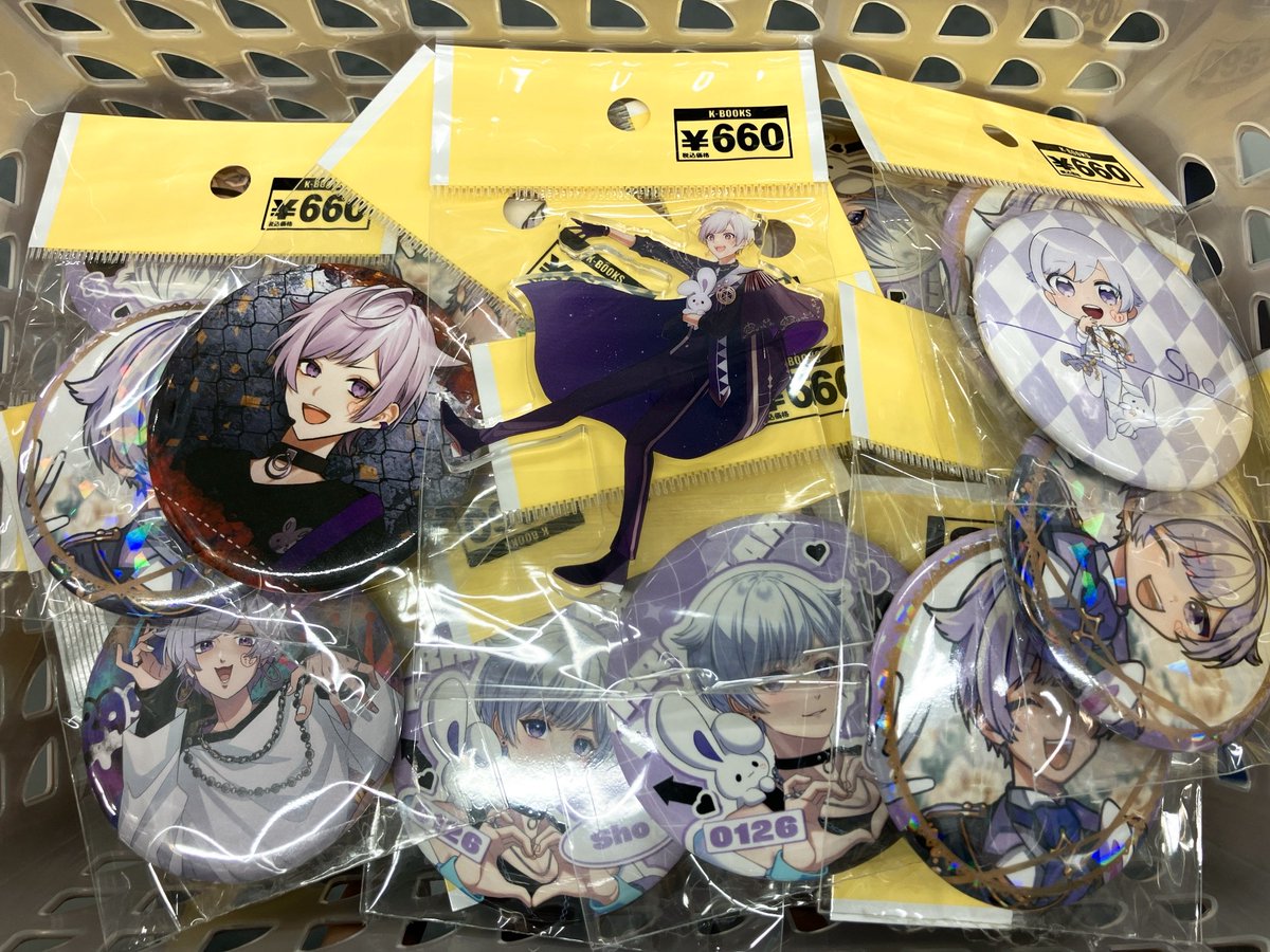 入荷情報】 いれいす 缶バッジ アクキー アクリルスタンド カード