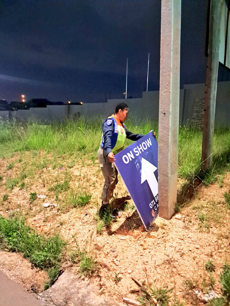 Jo'burg Metro Police Department - JMPD tweet media