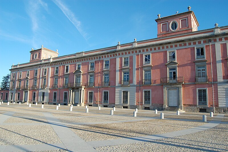 CulturaCMadrid's tweet photo. 🏰 No dejéis de descubrir los "Palacios de Madrid" con esta publicación digitalizada de @PatrimonioCM .

✅ Un recorrido por los palacios y palacetes de la @ComunidadMadrid a través de su historia.

+Info y descarga: https://t.co/34CkfD1wOs

#MadridEsCultura https://t.co/HA7V00LRoj