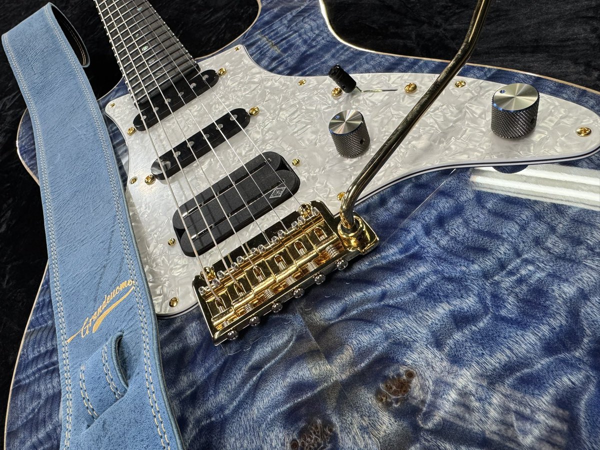 zip_note's tweet image. #魅力のある青を見せてください見た人全員強制