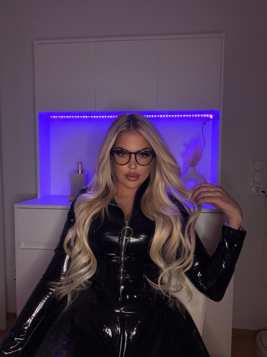 MGoddessM's tweet image. Good Morning ☕️
Sunday is payday fang direkt mit einem Kaffee an!