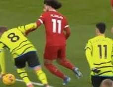 LfcShaunjudge's tweet image. They fume at the 1st one..

Yet 2nd one they say get over it..

You know what... Get over it..