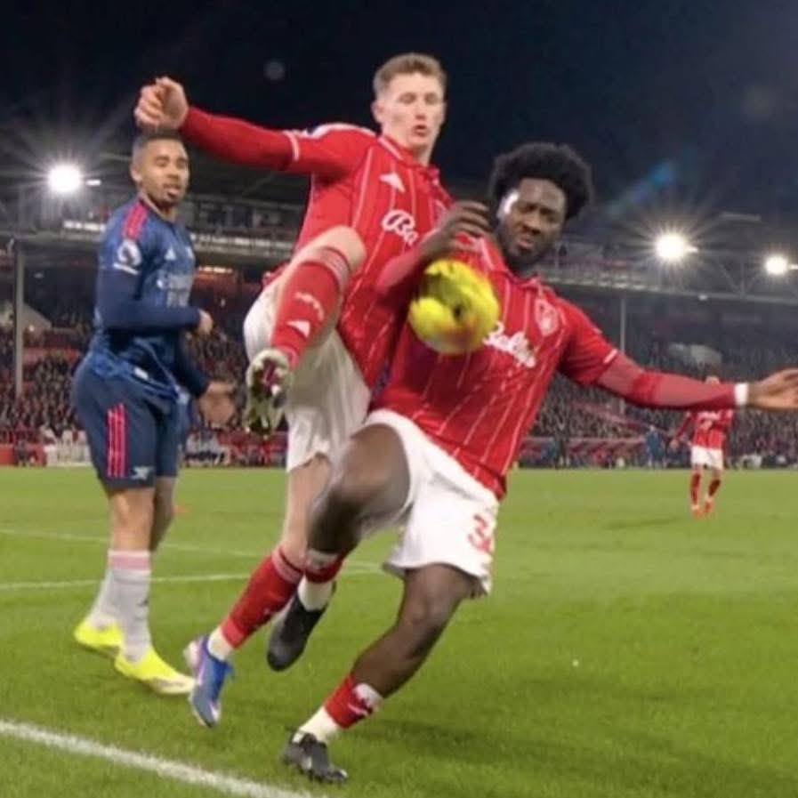 LfcShaunjudge's tweet image. They fume at the 1st one..

Yet 2nd one they say get over it..

You know what... Get over it..