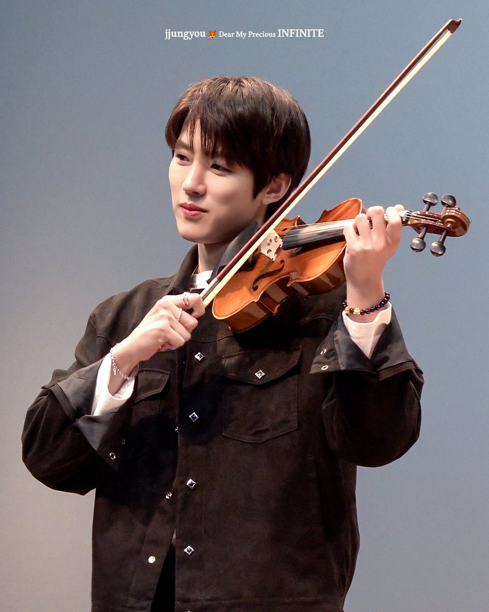 260117 fromm 프롬 

🎻🖤

#INFINITE #인피니트
#이성열 #LEESUNGYEOL

🔗더 많은 사진 :
instagram.com/jjungyou__?igs…