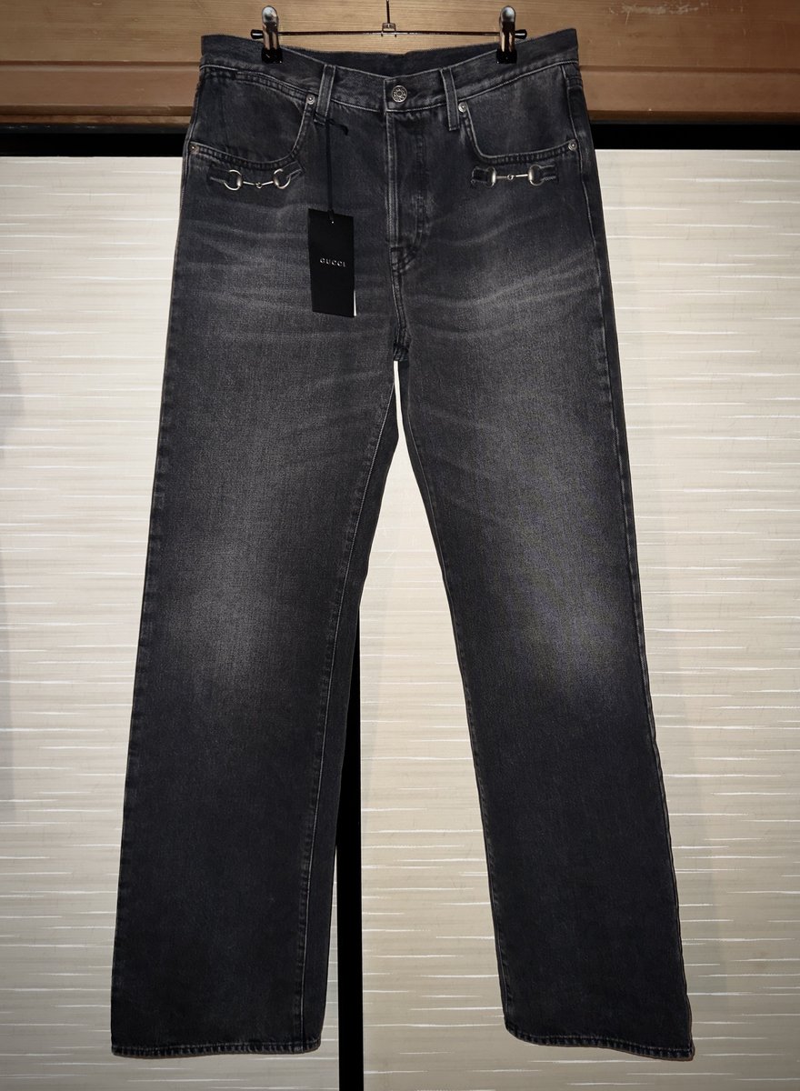 ʙ ᴜ ʀ ᴏ ʜ tweet media