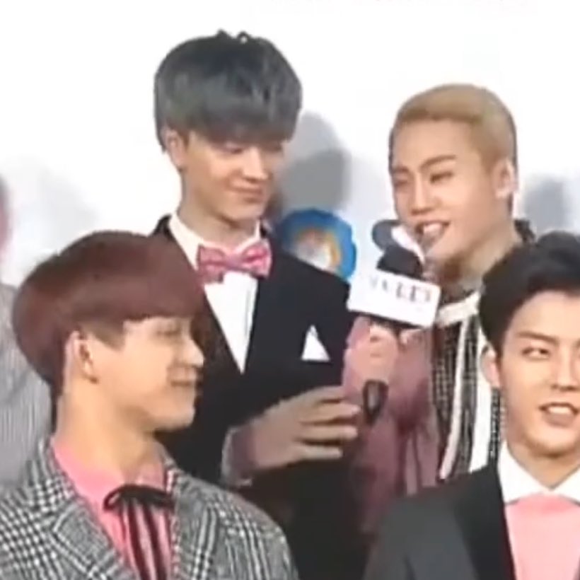 yookrimiese's tweet image. GETTING READY                   TO MAKE HISTORY