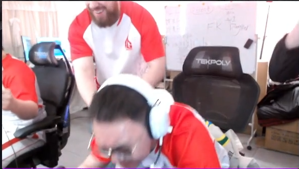 Hello, long time no see. THIS IS YOUR SIX INVITAIONAL APL LCQ CHAMPION🏆
GGs to <a href="/AGGlobalEsports/">All Gamers - AG Global</a> 2-0. maybe next time wipe that whiteboard and DO NOT pick Lair.😂