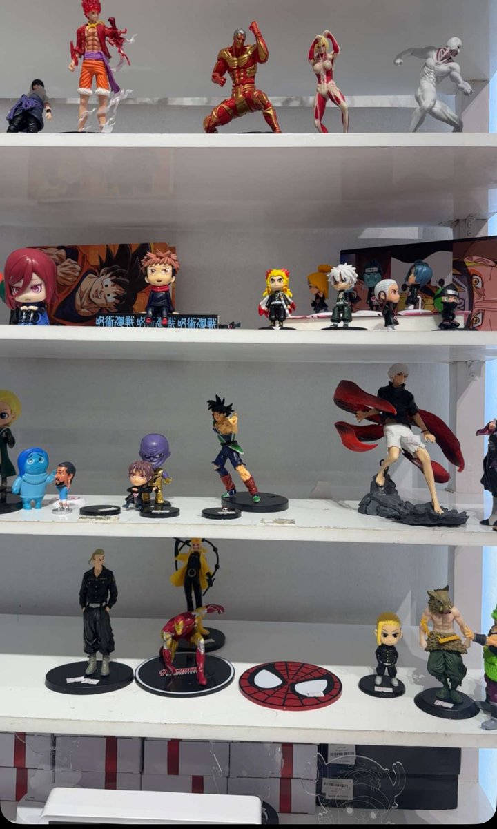 محدن يضاهيك من الشروق لحد الغُروب ❣️