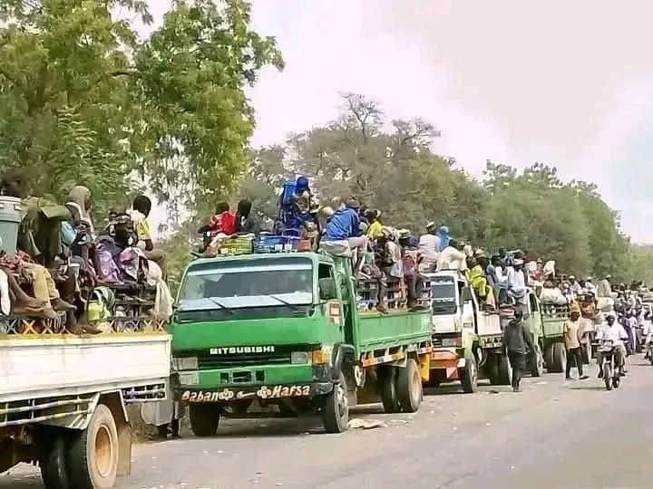 Maximum080's tweet image. Let the state governor take responsibility......why everything on Tinubu.... Bad things always come from the north side... Are they only region in this country