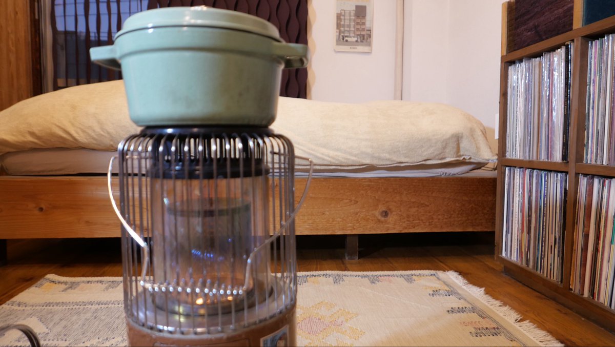 izufishing's tweet image. 今日も仕事。すっかり元の暮らしに。まだ足は痛いけど、なんとか復帰モードに。今日は牛乳と生クリームのあまりでクリームシチューを自作　鶏、玉ねぎ、エリンギのシンプルな内容。冬だしストウブほったらかし調理　いい感じに仕上がった。

#自炊