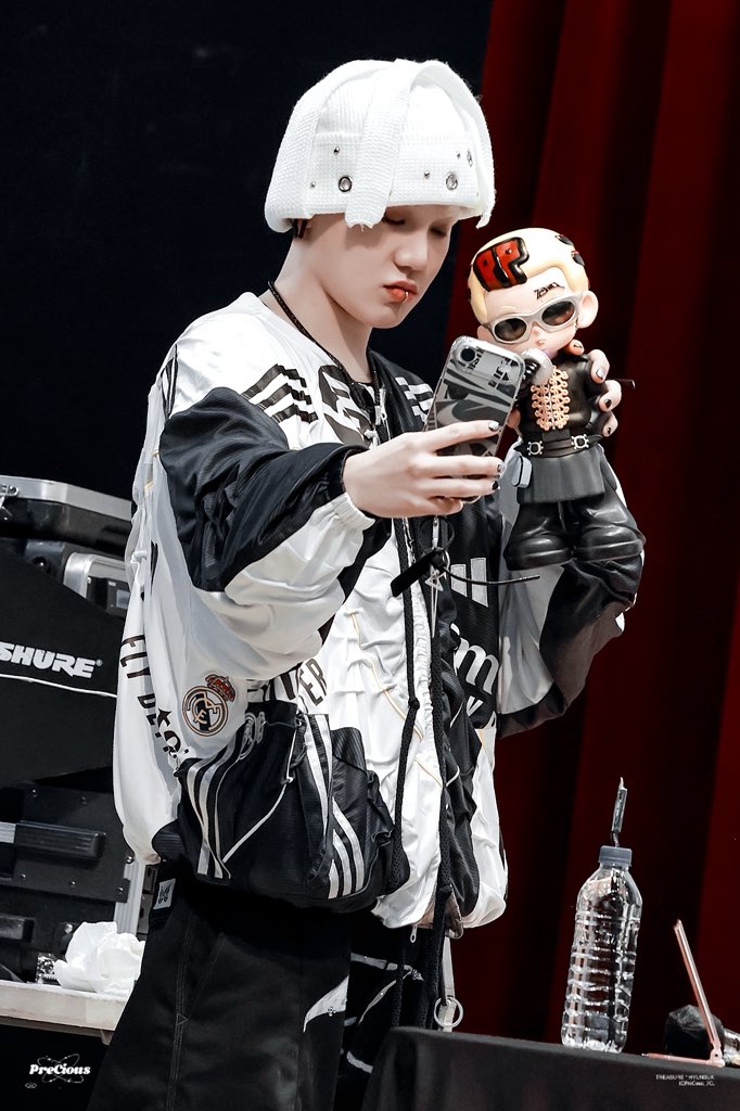 PreCious. tweet media