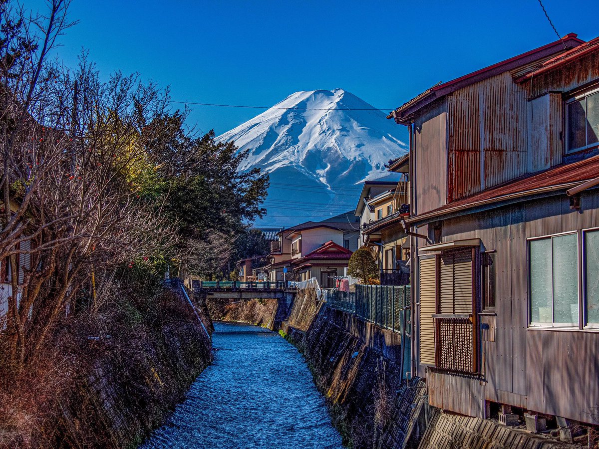 kochan140's tweet photo. 富士山の麓にて https://t.co/7YFN0gnXYD