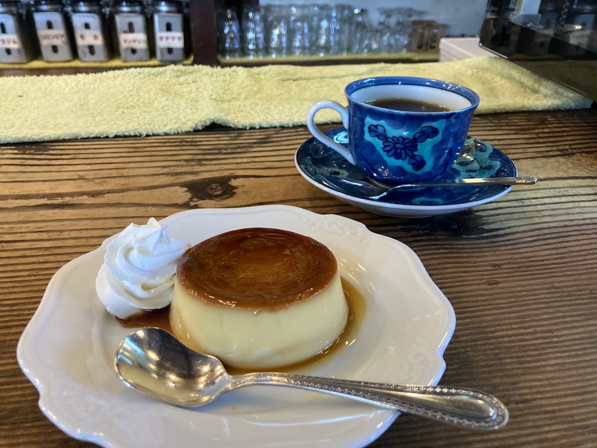 千茶古のプリンでおつかれ山🤤