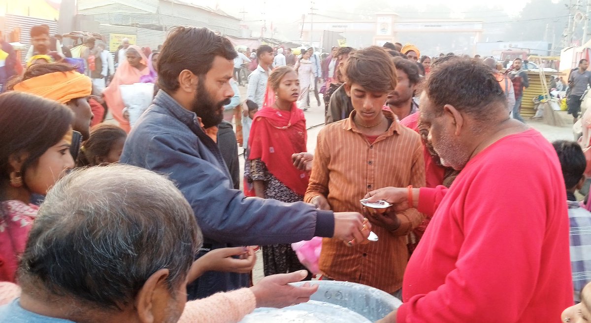 sshankarpatel's tweet photo. सेवार्थ, माघ मेला प्रयागराज 2026
नर सेवा नारायण सेवा
सिया बलराम चंद्र की जय
#Shashishankarpatel
#MakarSankranti
#MakarSankranti2026
#Socialworke
#Socialworker
#Ngocontact 
#USSFoundation
#USSFoundationIndia
#Shashishankarpatel
#CentralGovernment
#newsupdate2026
#Bestngocontact https://t.co/nKoPY5W52B