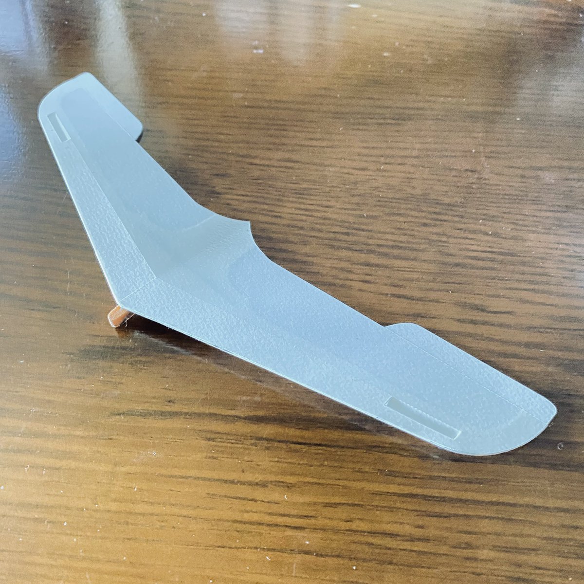 型紙データの日付け確認したら、おおよそ四半世紀前に設計した紙飛行機