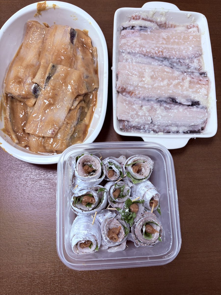 tomorimo's tweet image. 太刀魚仕込み完了❗️