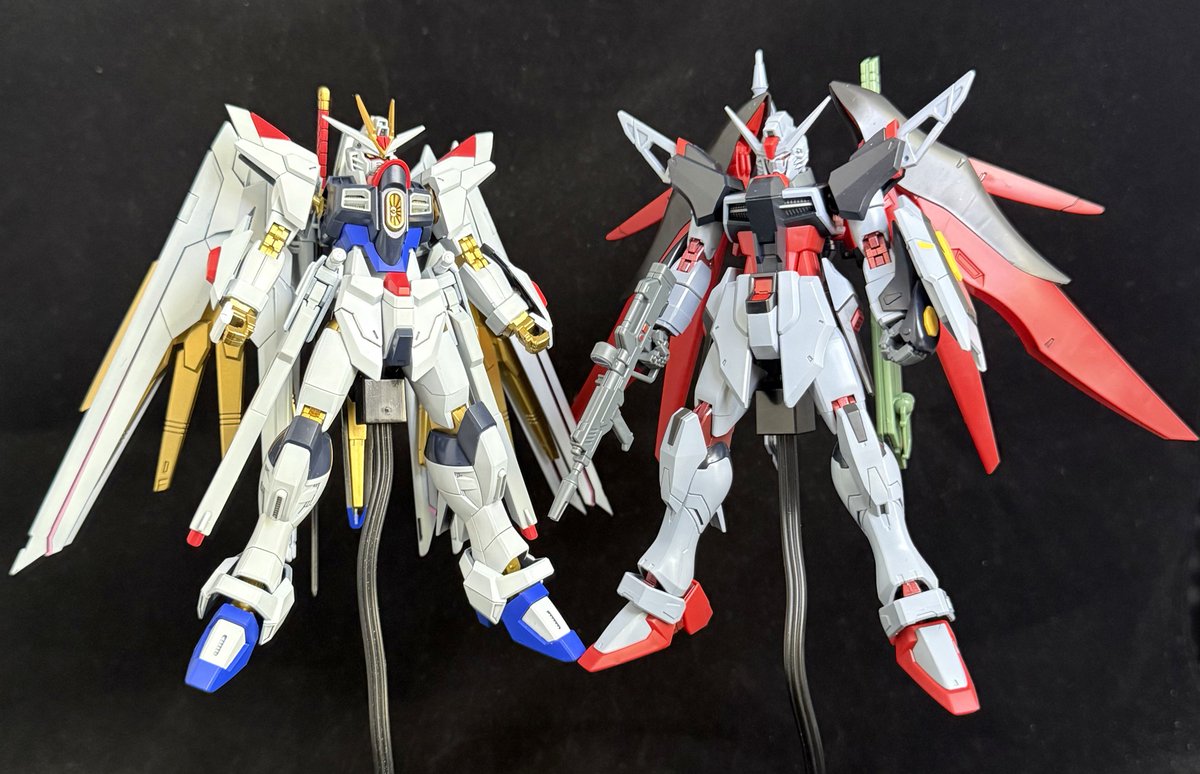 マイティーストライクフリーダムガンダムとデスティニーガンダム！