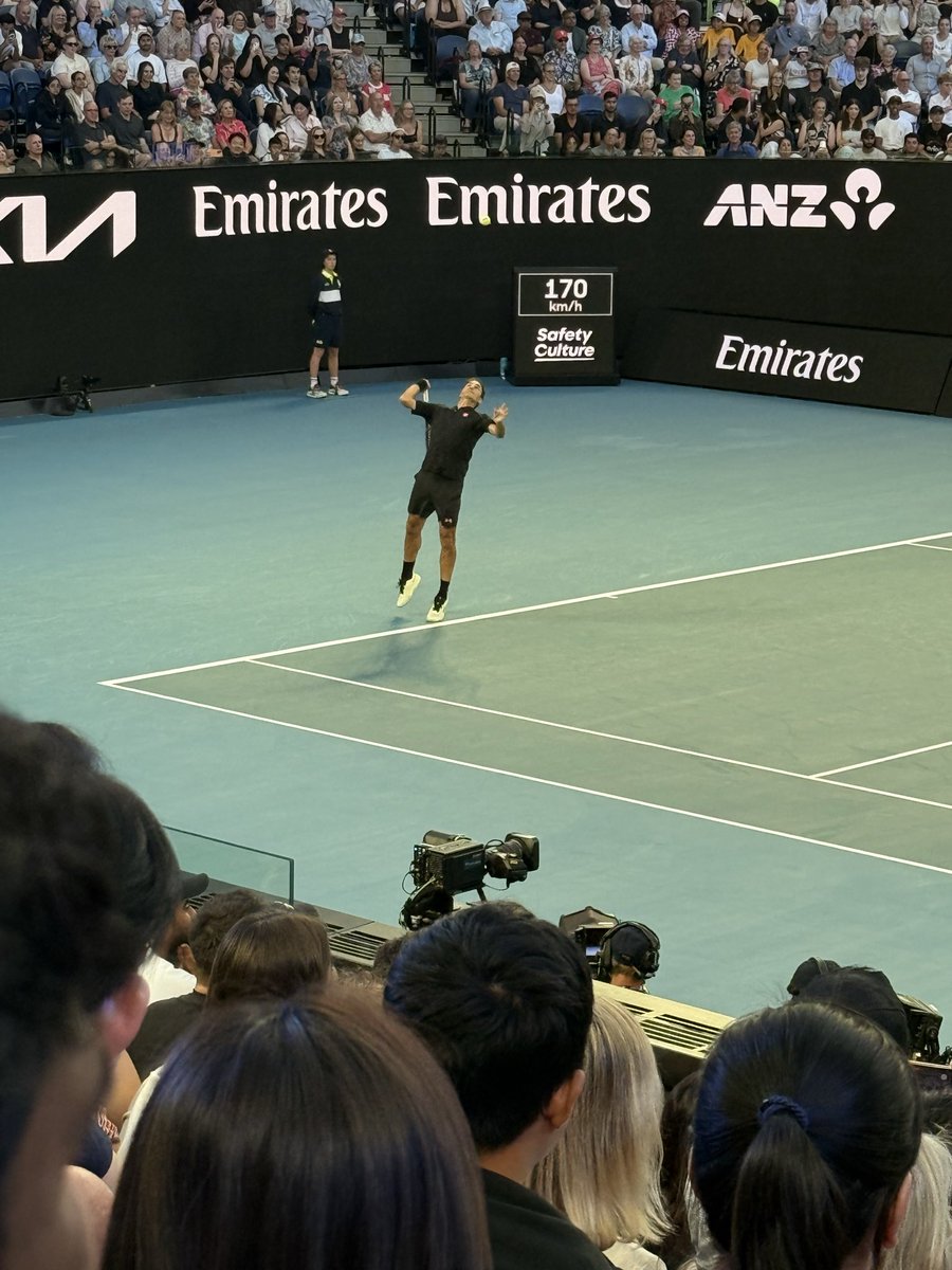 Jen is IT 🐨🎾📱 tweet media