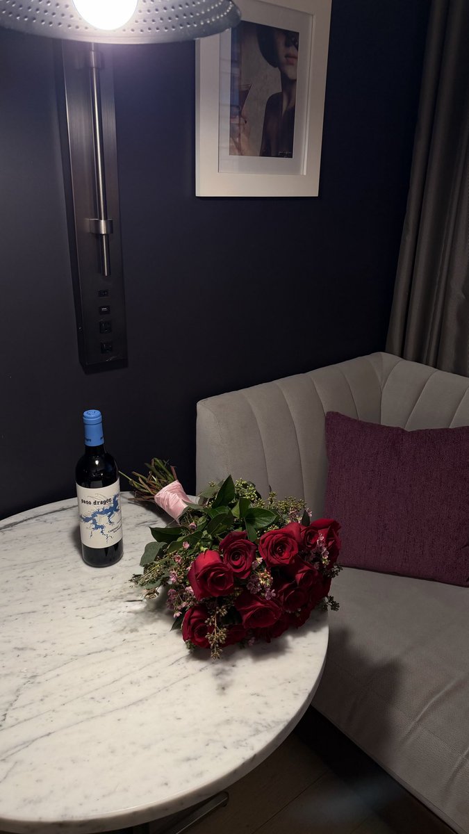 domjulio__'s tweet photo. Different bouquet, same love. https://t.co/6zaZF88HA7