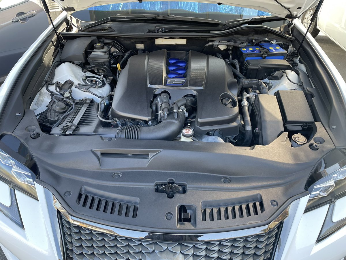 元に戻したらエンジンかけて変なスキマから空気吸ってないか確認して