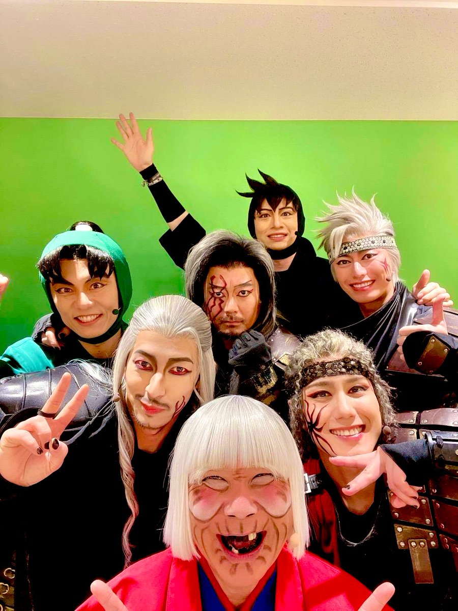 迫英雄 tweet media