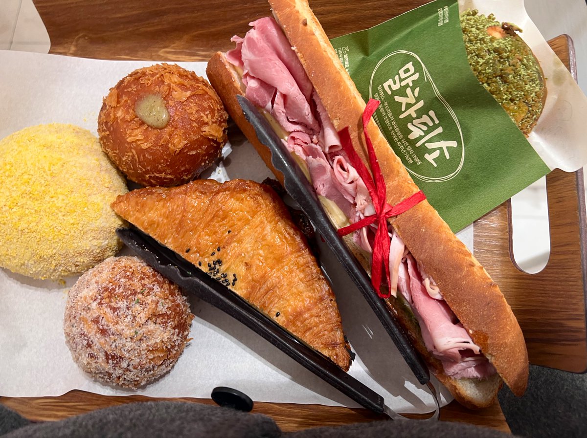 ZigZzang2in's tweet image. 성심당에서 상생페이백 쓸 수 있어요!!
디지털온누리앱에서 결제카드관리에 
등록한 신용카드로 결제하니까 
상생페이백에서 빠져나갔어요~!