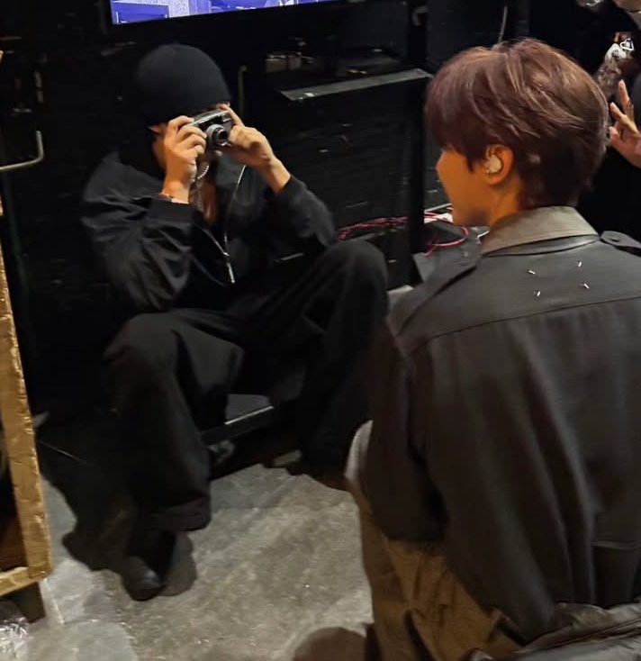 ssssong___'s tweet image. 어어 그래 예쁜 사랑 많이 해라