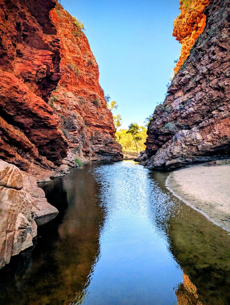 Simpsons gap 
#australia #Canyon #PHOTOS #travelphotography #voyage #GoodMorningEveryone