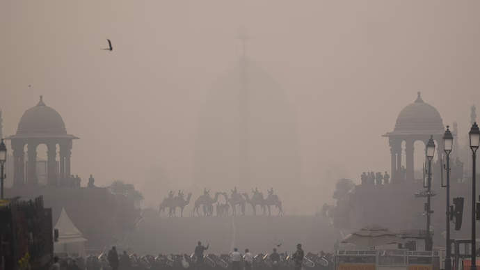 IndiaToday's tweet photo. #Opinion | When severe becomes normal: Another winter inside Delhi-NCR's air crisis

Read more: https://t.co/zfmOk6FPZL | @Priyanka_simply https://t.co/p87xMBI5vC