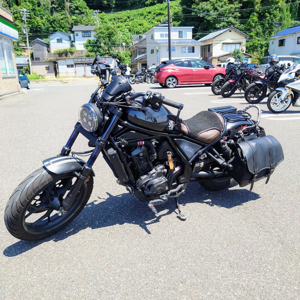 Rebel1100DCT's tweet photo. 1月9日は🏍️バイクの日だったのか〜
R 8.1.9.
レブセンは 2回目の車検中！

FENRIR バーエンドミラー
➡https://t.co/kq4lKlJGj8
コミネ
メッシュ シートカバー
➡https://t.co/9CUF5yW9uZ

過去 Pic.　 #レブル1100 https://t.co/WkkjNLSyXK