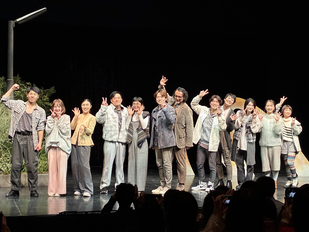 ようやく私にも観劇初めがやって来ました🤗
文学座 × キャラメルボックス『賢治島探検記2026』✨️
筒井さんの子だぬきがめちゃんこ可愛かった✨️
台詞の欠片それぞれが本当愛しい作品だなぁと改めて思いました。
千秋楽おめでとうございます✨️

…とりあえずゴーシュは、猫さんにも謝って( `^´ )