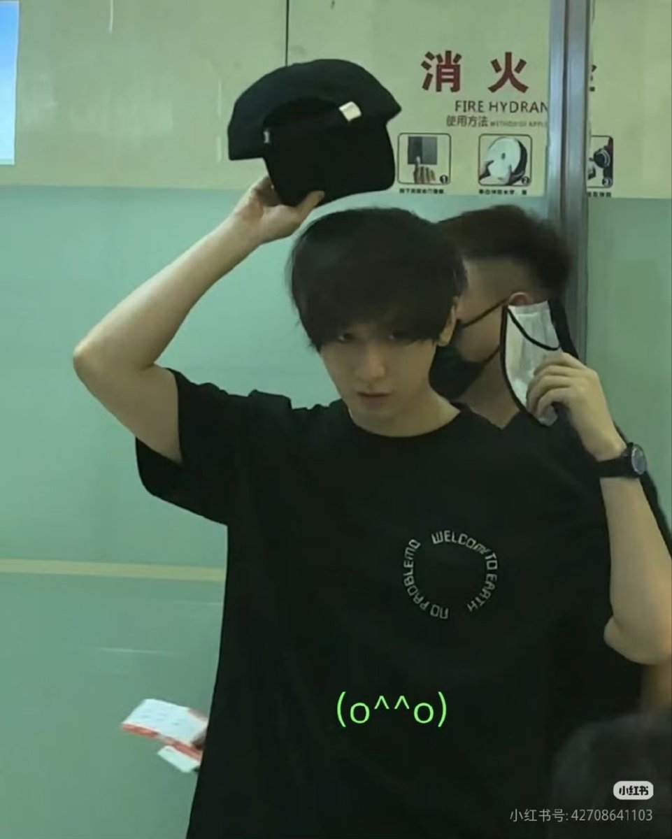 Nopparat_too's tweet image. ไม่มีซีรีส์ให้ดู มีถ่ายงานให้เห็นบ้าง เก็บตัวเกือบ2เดือน ฉีฉีเดินทางไปงานเปิดตัวผลิตภัณฑ์ใหม่ของJo Maloneมองจากดาวอังคารก็รู้ว่าหล่อมากทัังที่ไม่เปิดหน้า😏💥#เฉิงอี้