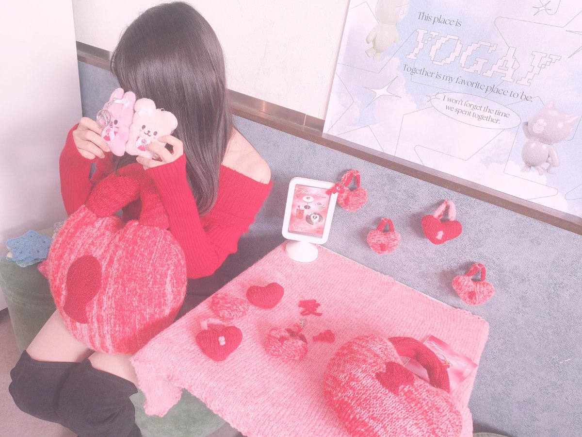 room_ptmg's tweet photo. 高田馬場のyogay coffeeのバレンタインコンセプトとても可愛かった~~☺️🔐♥オフイベの髪型も相談して貰えて嬉しかったよん🥺🎀またすぐ遊ぼうね🎶
@23h_23y https://t.co/Zrc3hWphkT