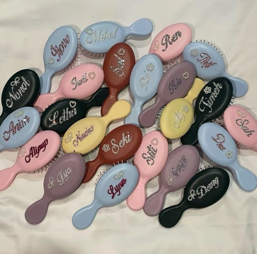 senjahitamm's tweet image. gift idea for classmate

a thread