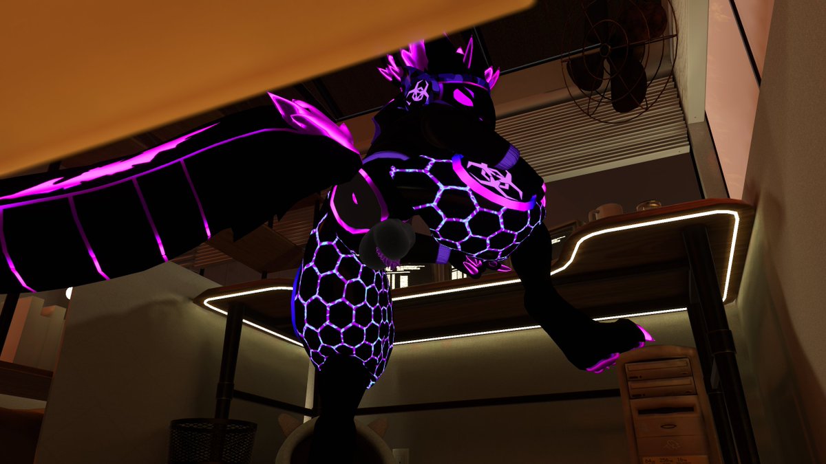 Give me a hand in the computer lab will you? 💜