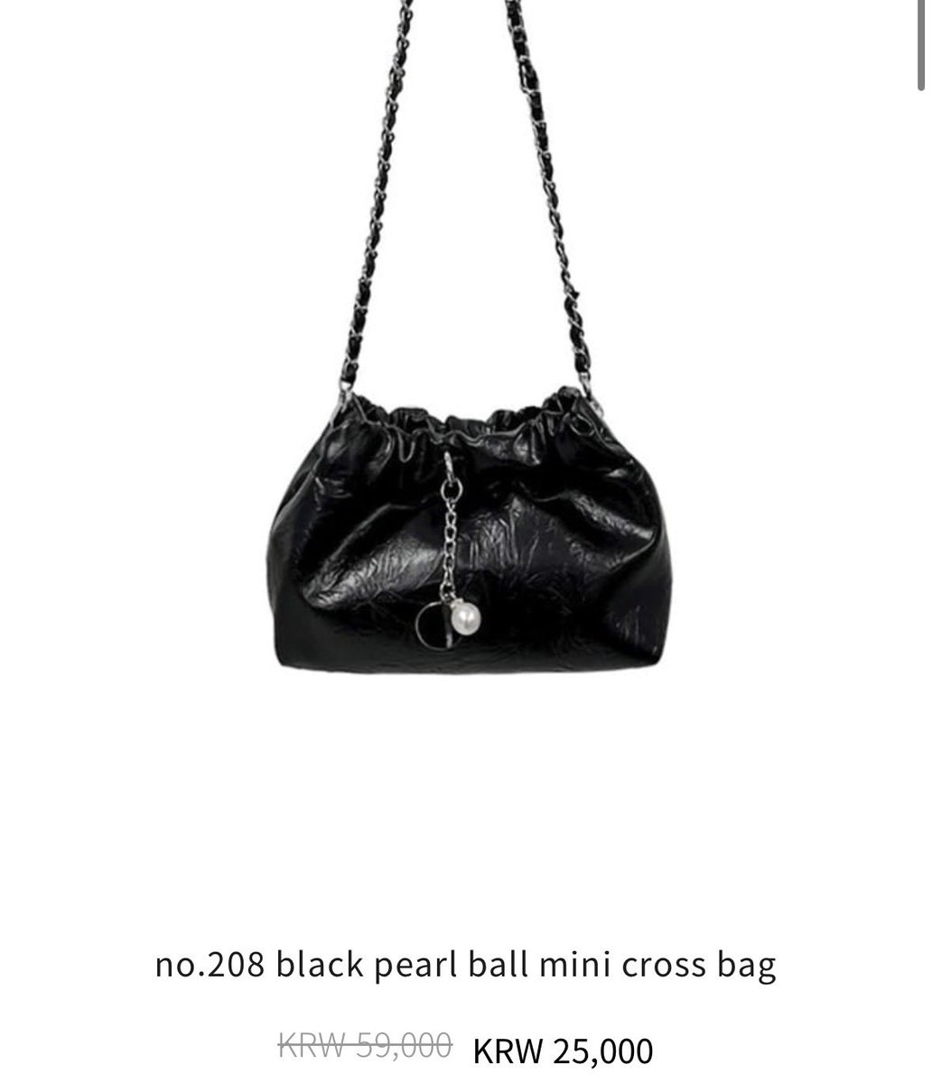 nana92393's tweet image. 가방 살까요… 누나 최애 가방 좀 소개 시켜줘요