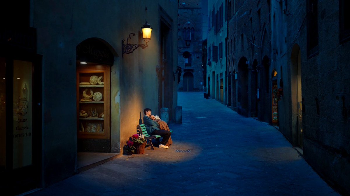 joohojinnie's tweet image. this part is just like a theatre scene 🍀